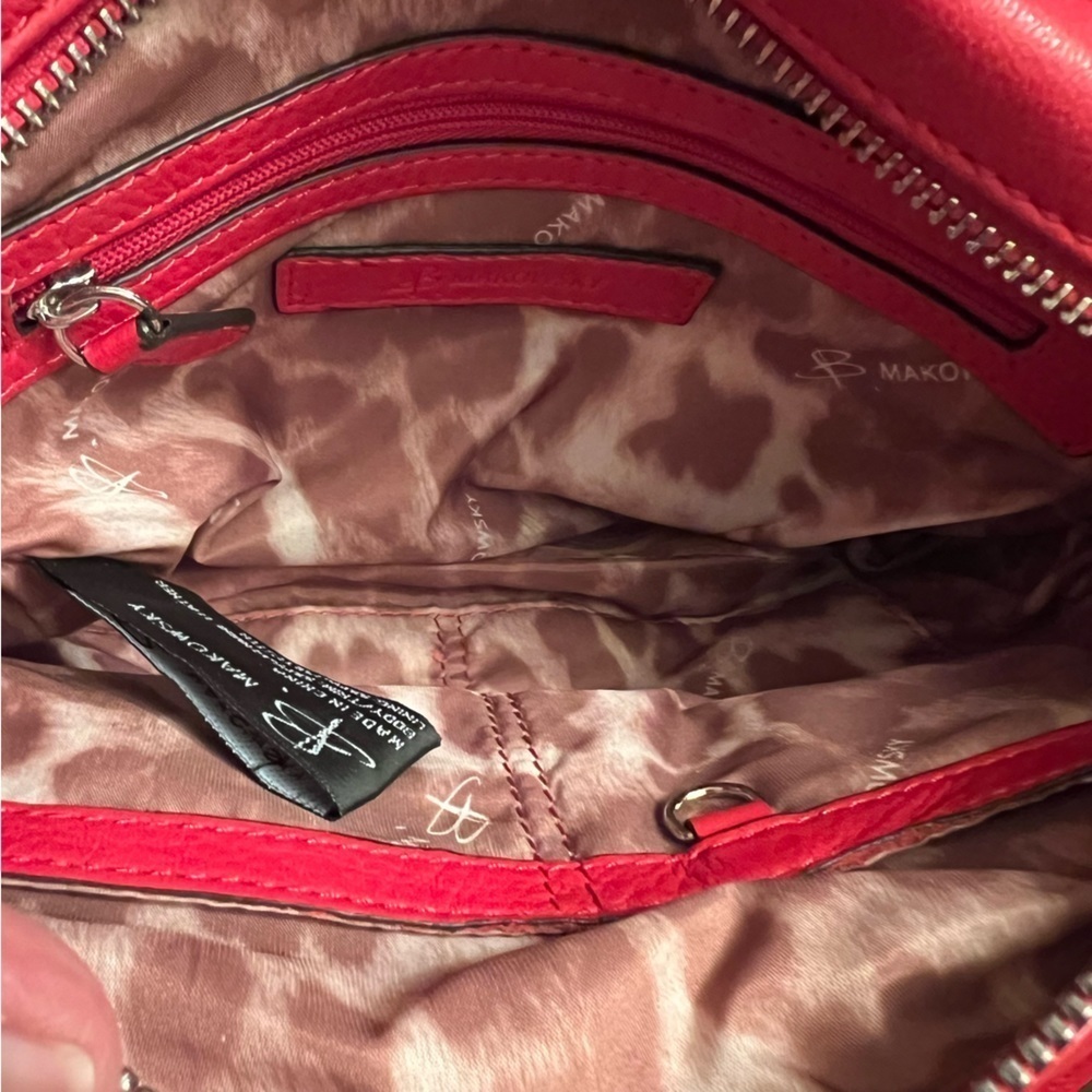 B Makowsky red leather crossbody purse silver toned hardware EUC - Picture 7 of 11